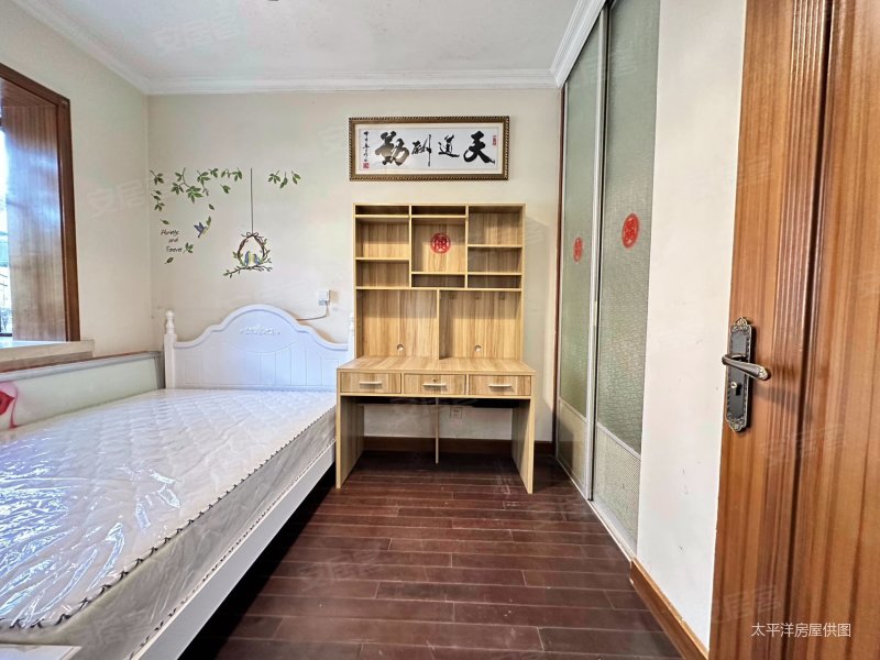 看房联系维护人郑彤 居住密度低 近医院 南北通透,天鸿公寓二手房,708