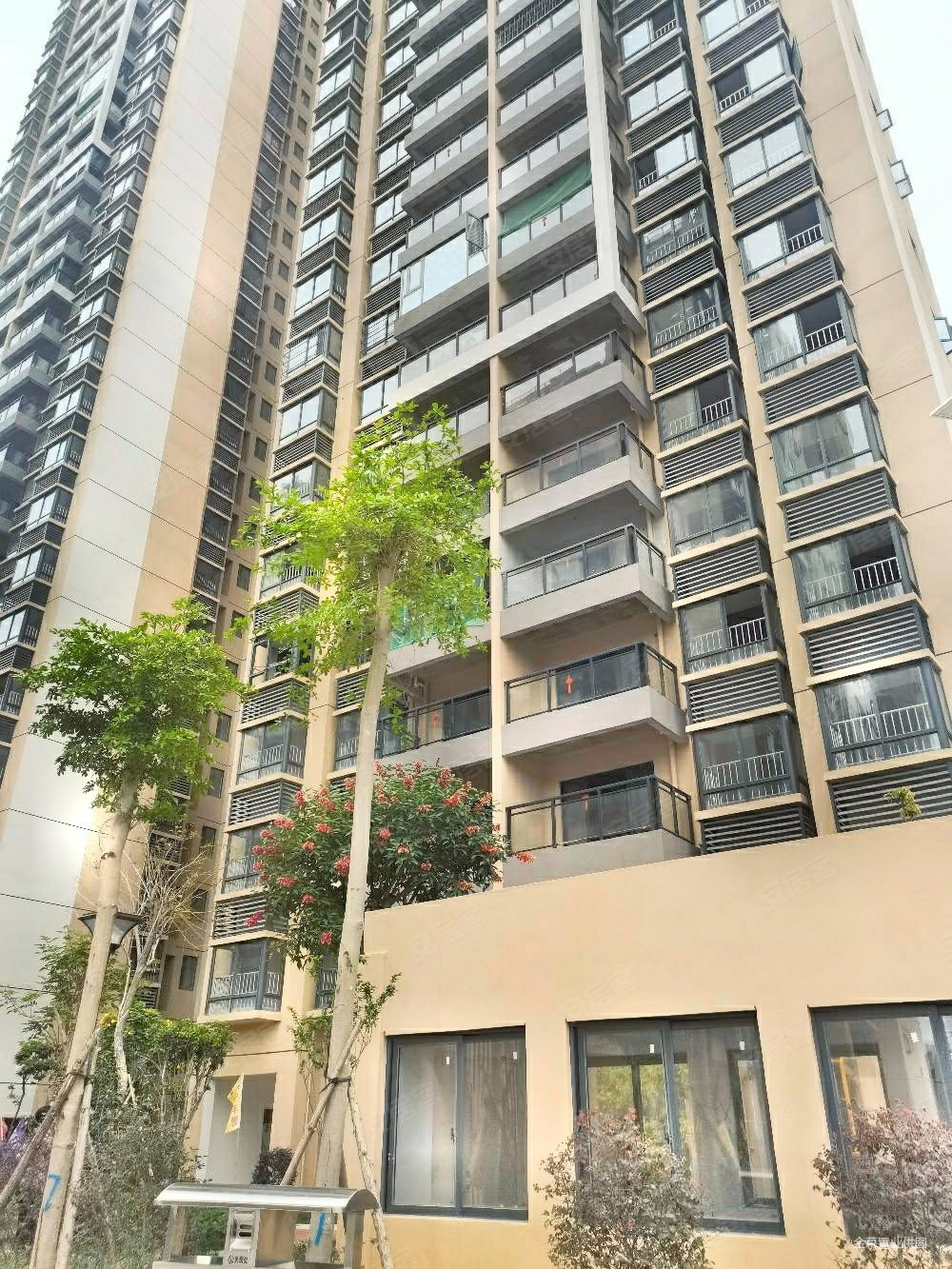 单价8字头,送物业,江湾丽景二手房,86万,4室2厅,2卫,110平米-南宁安居