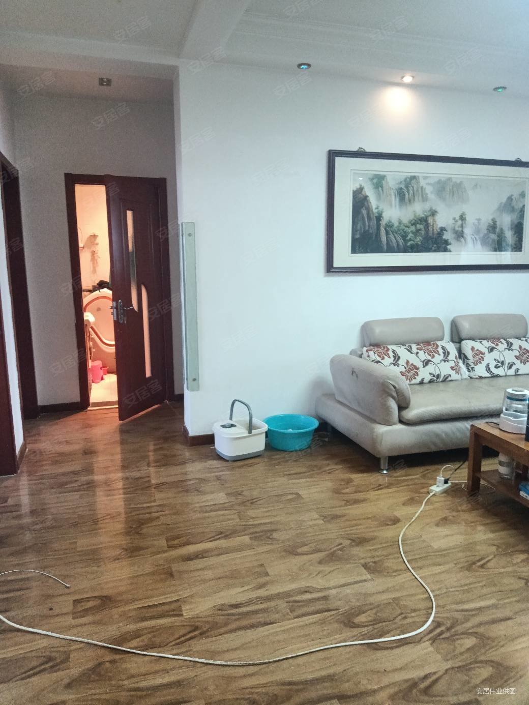 鑫海苑3室南北通透的看房方便