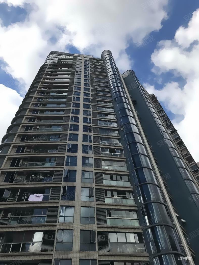 静安凤凰苑3室2厅2卫144.95㎡南北1600万