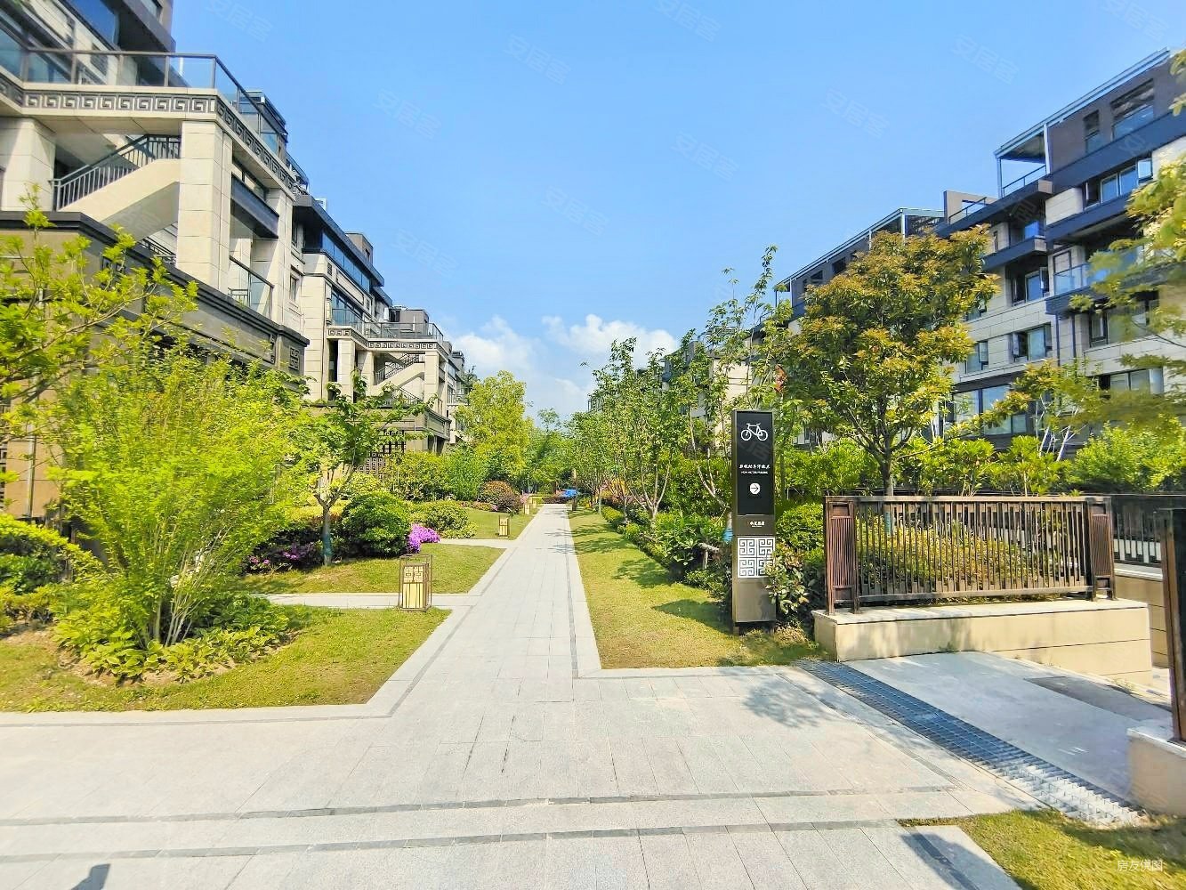 江心洲中式庭院低密叠墅