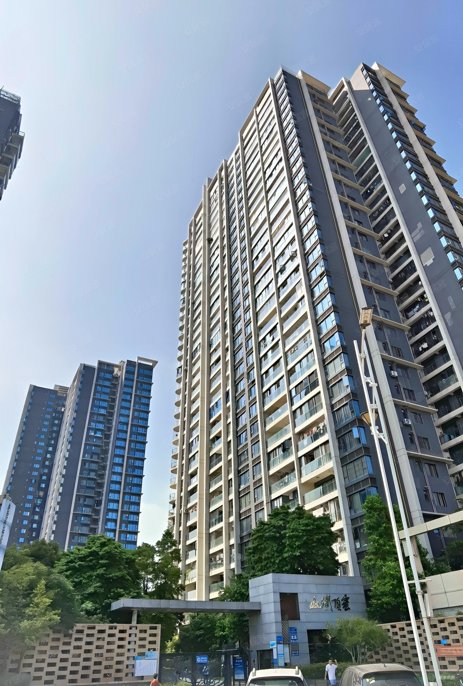 云顶澜山75平精装大两房即可买房高层视野好开阔