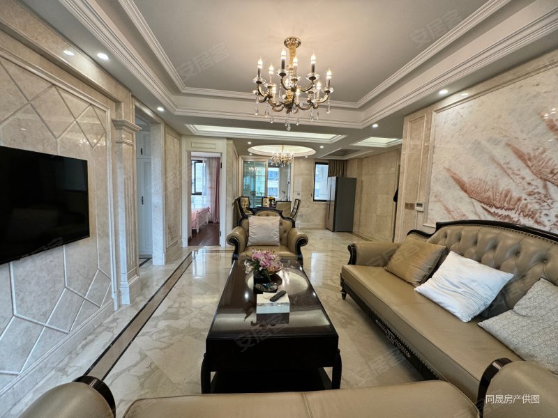 中梁香缇华府(龙湾)3室2厅1卫92.47㎡南北238万