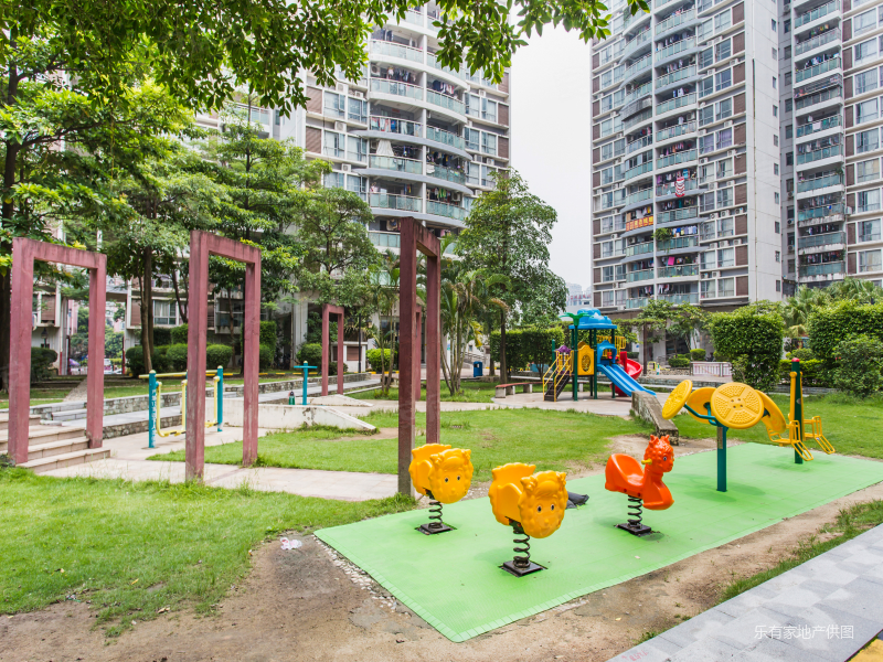 龙外本部,爱联地铁口旁, 商圈,大阳台2房,光线很好,龙城华府二手房,0