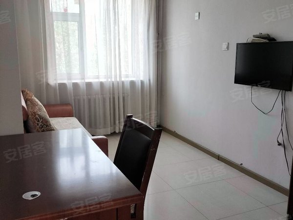 一汽43街区43街区南北精装有钥匙随时看房,12校,岱山公园地铁口出租