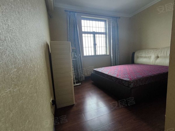 【多图】英皇湖畔花苑,松柏租房,英皇湖畔花苑 3室2厅3卫 电梯房 豪华