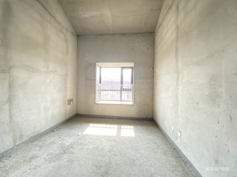 新小区,凯瑞国宝花园(别墅)二手房,415万,4室2厅,2卫,171平米-洛阳