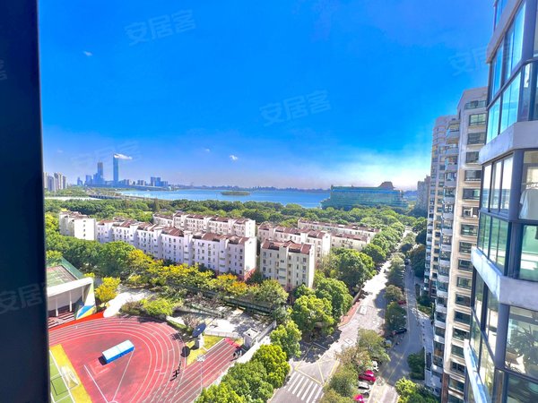 苏州工业园湖西中天湖畔花园可看湖 带阳台采光好 苏州中心东方之门