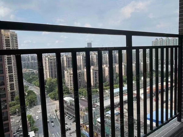 广州白云金沙洲万益广场(一三期)万益广场 全新中空2 房 厅出阳台