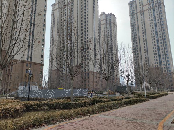 保定竞秀西鲁岗华中假日丽城(a区)无中节可月付,紧邻电谷深圳湾尊瀚