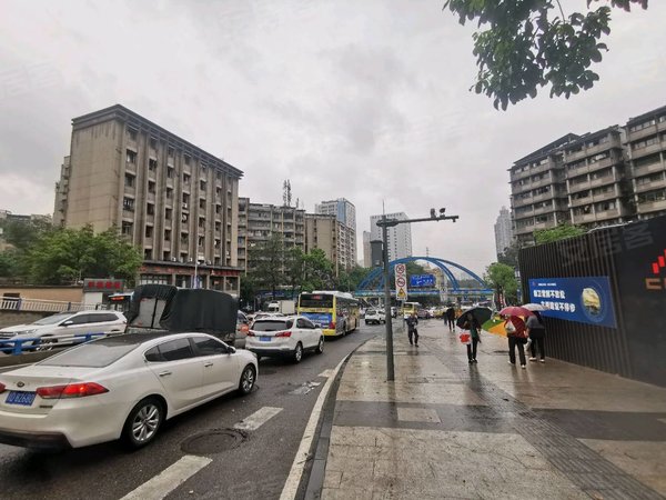 重庆沙坪坝三峡广场盛世年华(龙泉路)整租好房沙区小龙坎地铁旁电梯三