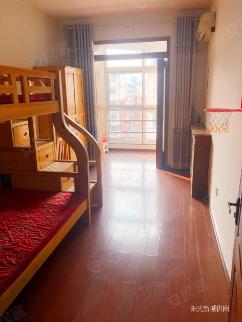 景明花园南北通透楼层高视野好小区处于商业中心地带位置好