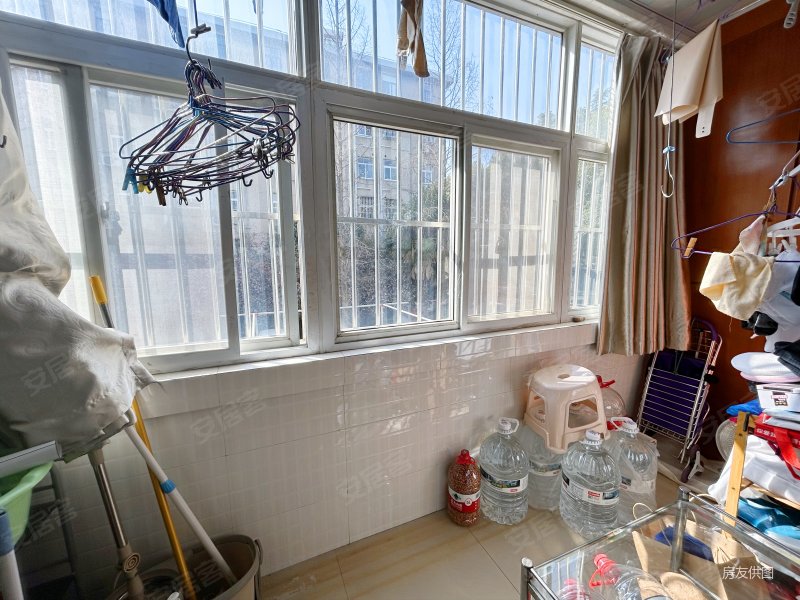 扬子三村板楼临地铁精装好房产权清晰商业配套成熟