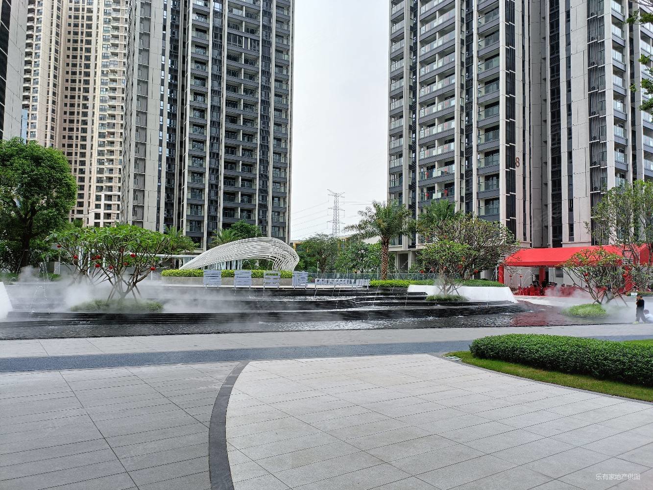 嘉富新禧3室2厅2卫96㎡南525万