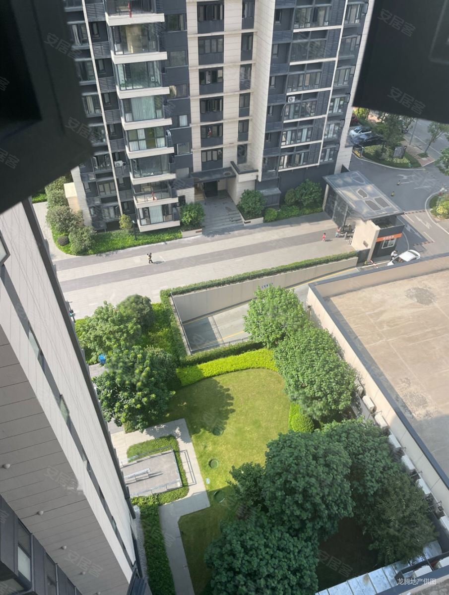 华润静兰湾4室2厅2卫116.23㎡南北100万