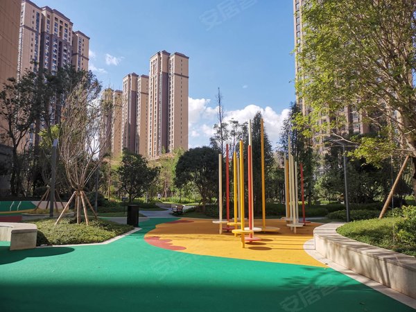 昆明官渡新螺蛳湾俊发星湾俊园俊发星湾俊园 3室2厅1卫 电梯房 109平