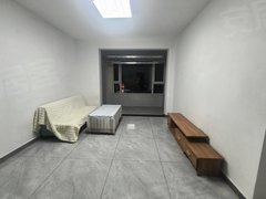 日照东港城西相家庄新楼区三室带地下室车位600出租房源真实图片