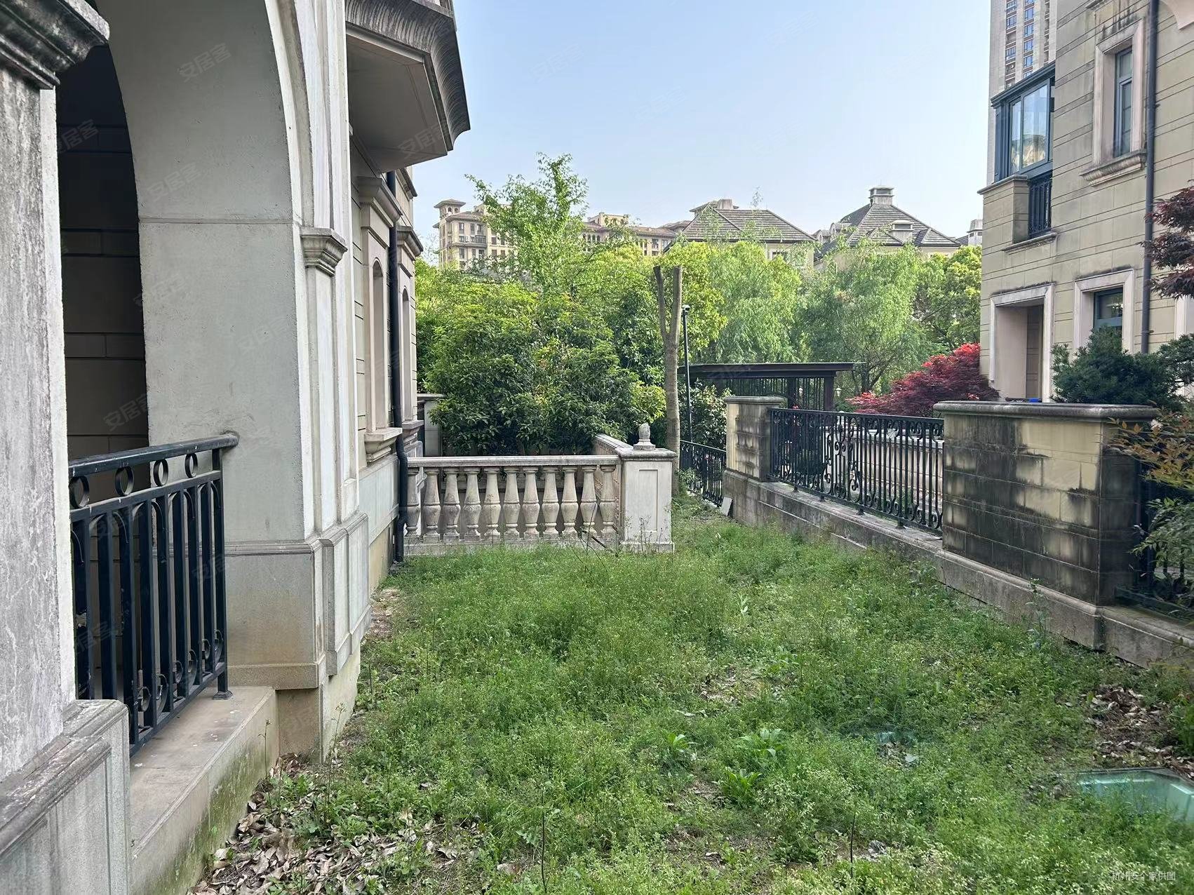 金都夏宫(别墅)5室3厅5卫386.33㎡南2200万