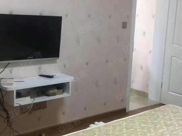 绍兴越城稽山柳桥下家园(南区)柳桥下6号3楼小套欧式风格装潢家具电器齐全租1800元出租房源真实图片