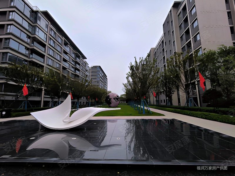 诚心卖奥体中心灵山湾壹号电梯洋房大宽厅套四超合适