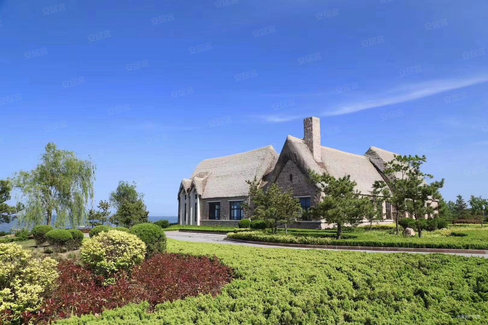 万亩黑松林,长青海世界(商住楼)二手房,66万,2室2厅,1卫,82平米-荣成