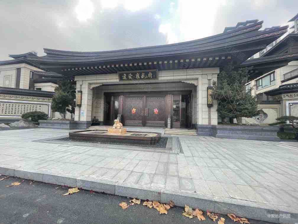 建发雍龙府精装可拎包入住南北通透次新小区采光好