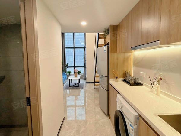 北京朝阳工体盈科中心景苑(商住楼)整租公寓直租  近地铁 家电齐全