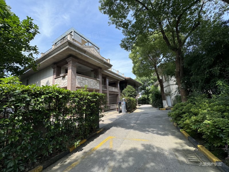 太湖边独栋别墅五里湖区花园两亩地位置好环境好