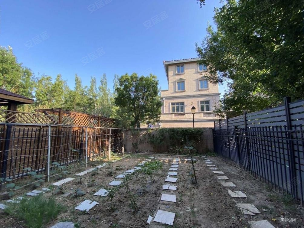 北京房产网>北京二手房>顺义二手房>中央别墅区二手房>誉天下(三期四