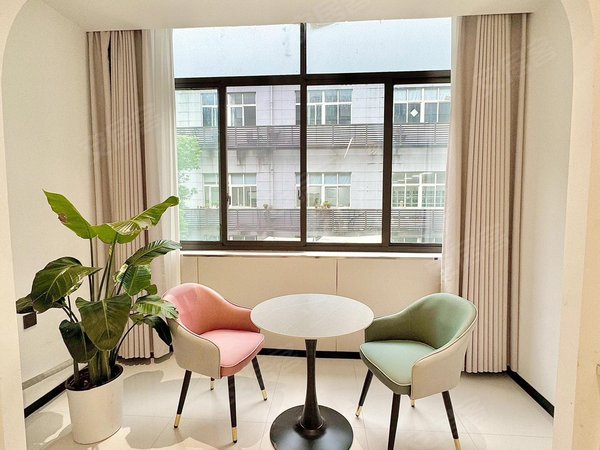 金华东阳横店昌胜路13号楼横国大酒店后明附近精装公寓 可月付 拎包入住 随时看房出租房源真实图片