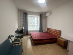 苏州太仓娄东出租万达旁单身公寓，电梯好楼层，看房方便，诚心出租出租房源真实图片