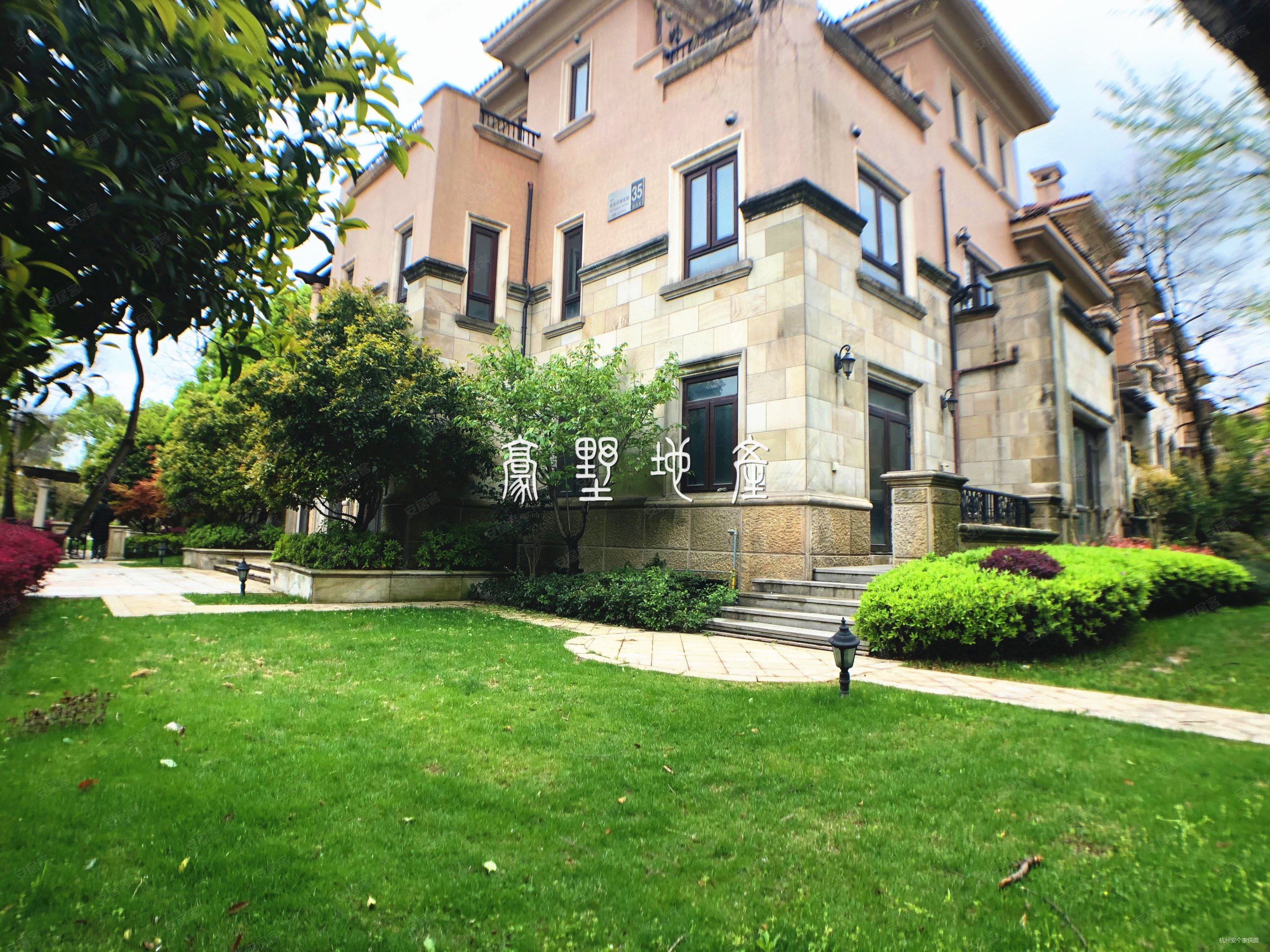 大华西溪风情别墅