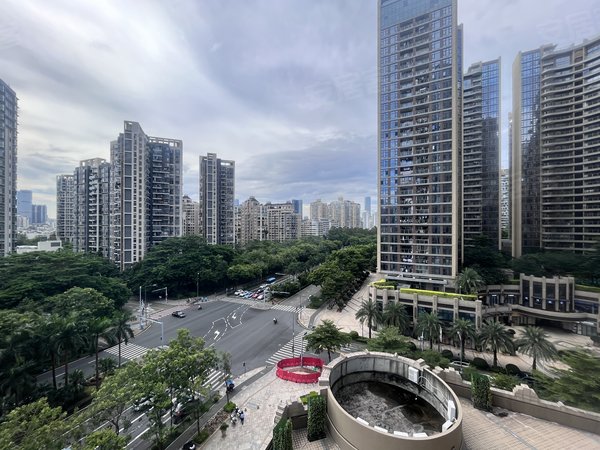 深圳南山深圳湾汉森吉祥龙花园汉森吉祥龙花园 3室2厅2卫 空房急租