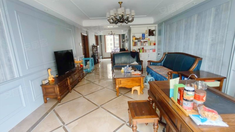 新鲜房源 满五 精装三室婚房 维多利亚海德园