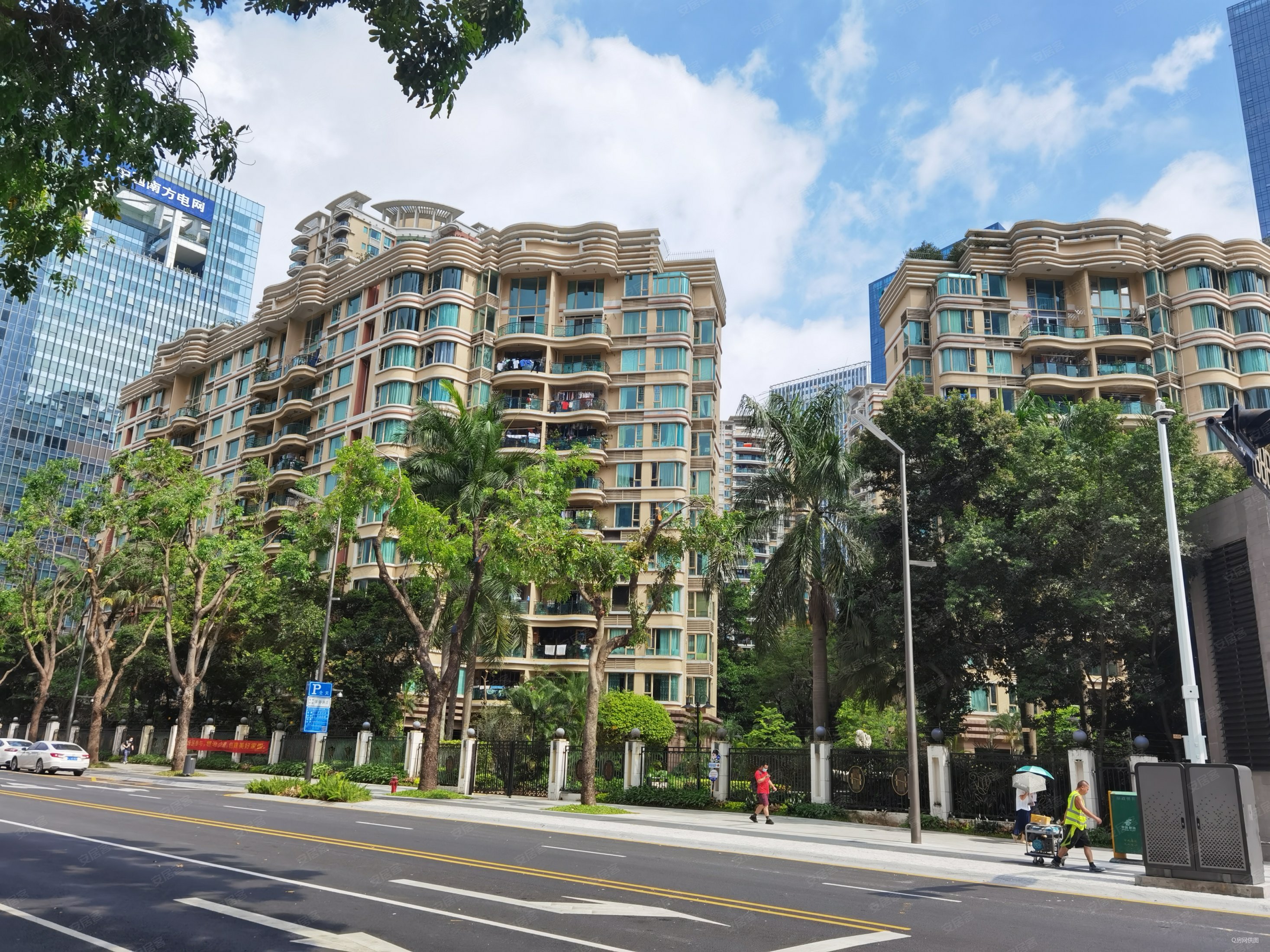 可该4房 费用少位置好,中海华庭二手房,0万,3室2厅,2卫,121平米-深圳