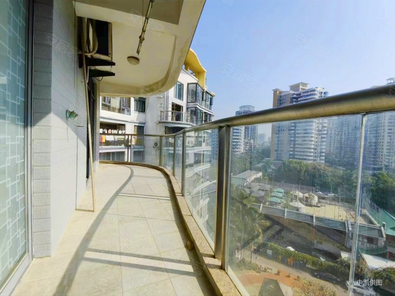 产权清晰 高楼层视野无遮挡 临地铁 商业配套齐全 南北通透,水岸豪景