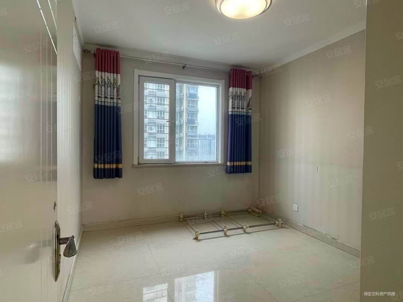 盛和嘉园3室2厅2卫142.53㎡南北100万