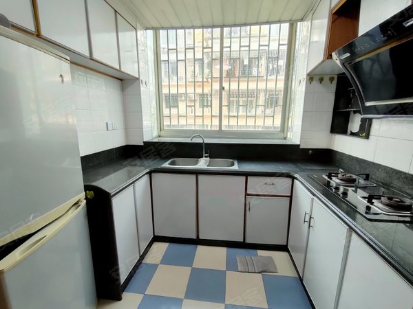 福州长乐吴航吉祥花园航城中学旁边电梯房吉祥花园3室2厅2卫月租2400