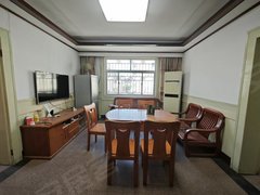 泰兴泰兴市区复兴路租房又一次低价来袭 大润发附近 银杏新村 3室 合适谈价出租房源真实图片
