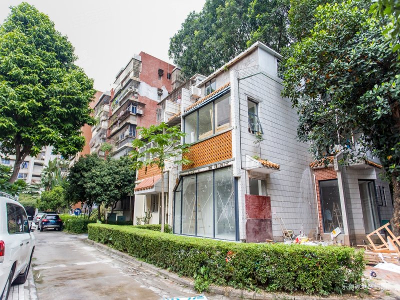 往世的华章 南山学府路南桥新村 别墅 3层楼高 仅需1600