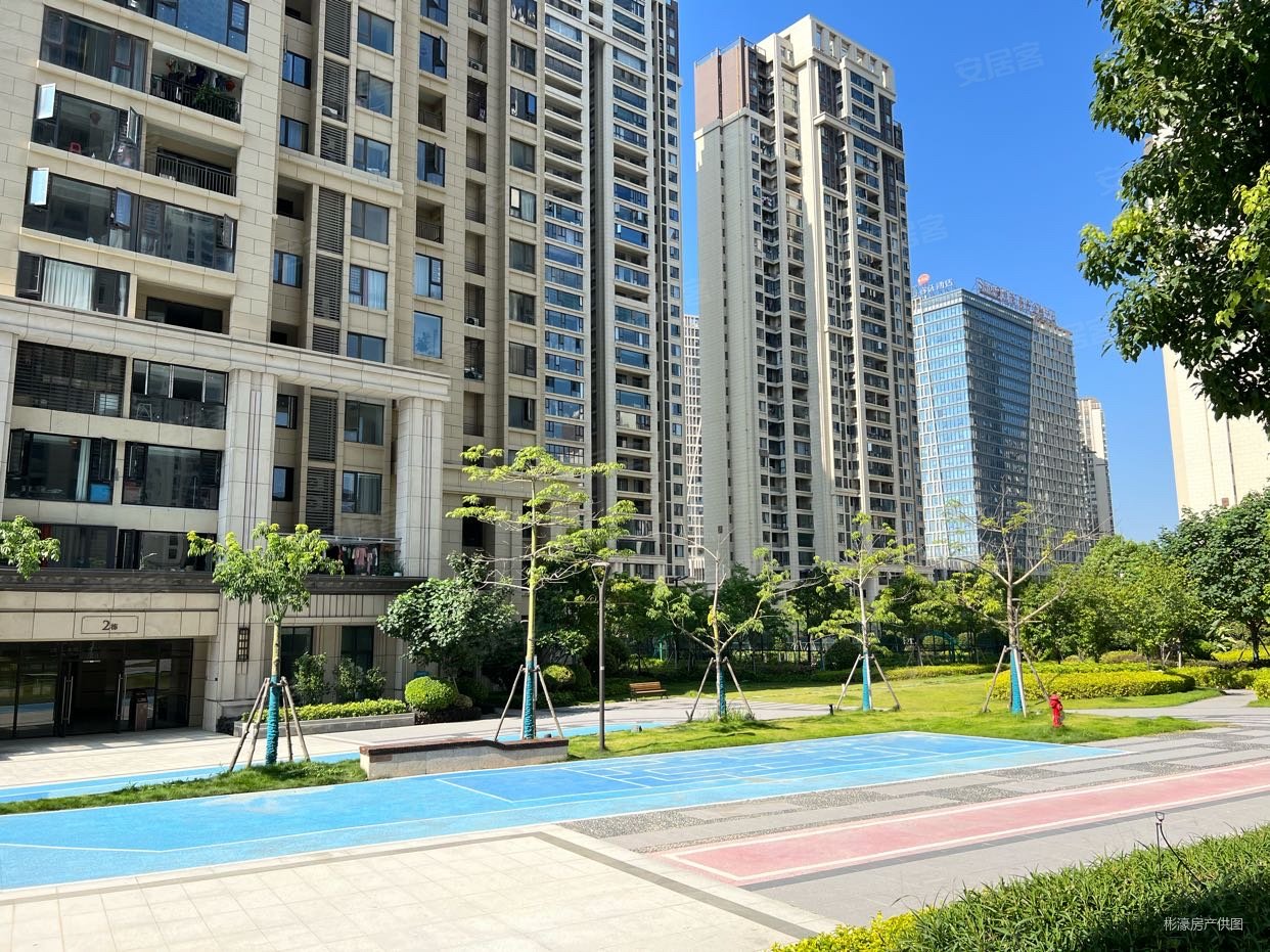 世茂摩天城五期