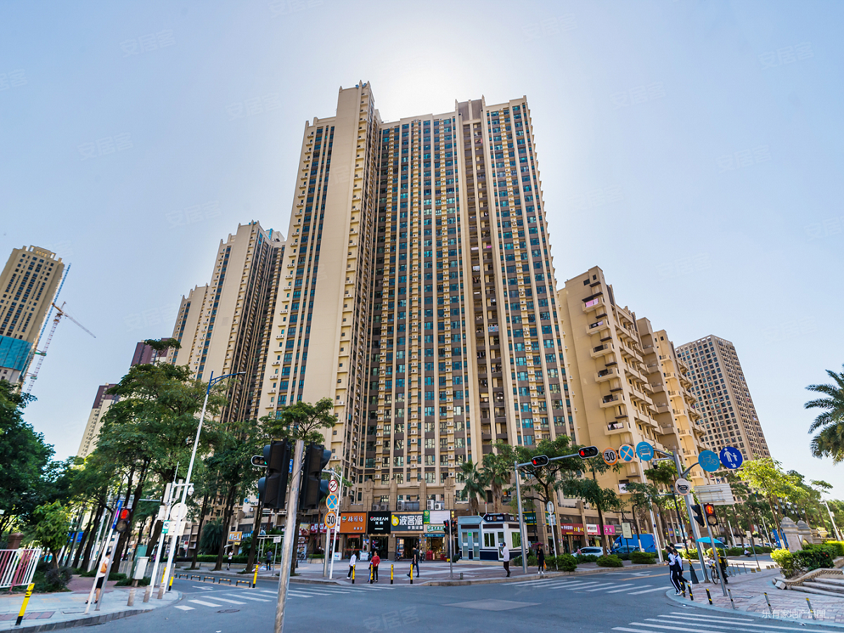 降价100万,万科缇香一期精装复式四房业主急售 满五红本,万科金域缇香