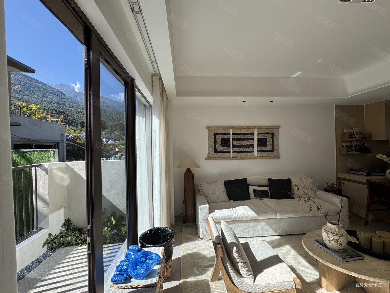 大理的小院子北区2室2厅2卫150㎡南北180万