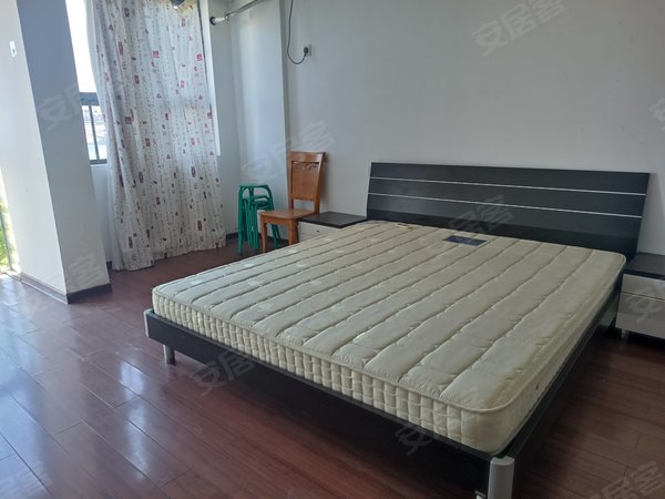 扬州邗江梅岭中学海德庄园海德庄园 5室2厅2卫 134平 拎包入住 西梅岭