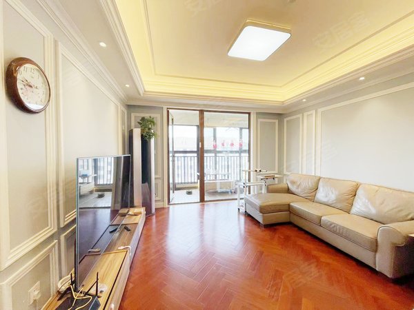 青岛崂山青岛二中海尔海逸公馆房源采光好,南北通透,业主诚意出出租