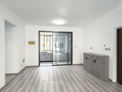 林芝巴宜民俗步行街出租:幸福小区精装两室2700出租房源真实图片
