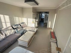 昌吉昌吉市华洋广场森林大第电梯14楼，大两室客餐通户型，拎包入住出租房源真实图片