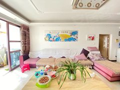 临沧临翔凤翔市一中旁，阳光花园，138平电梯房三室两厅两卫出租1700元出租房源真实图片