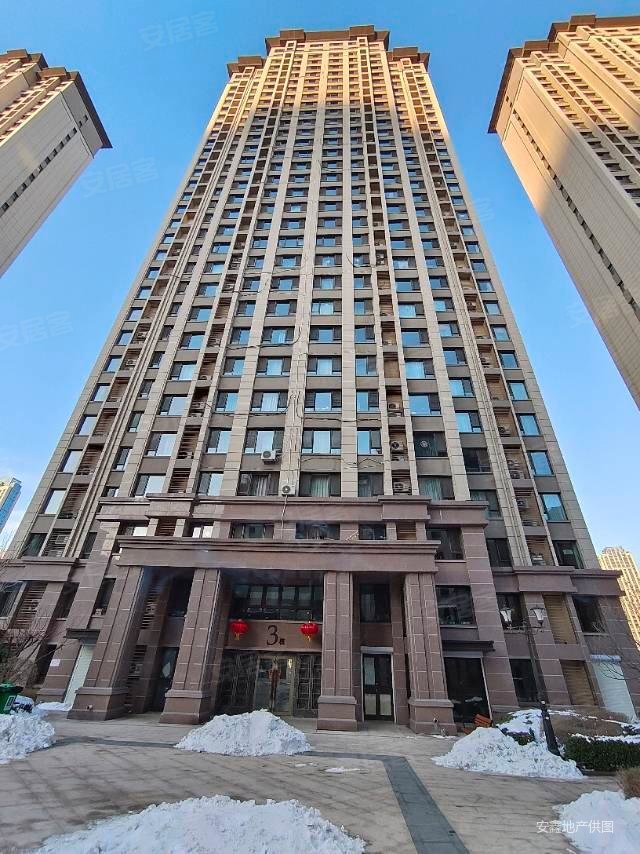 急售四季上东小区三室二厅一卫南北向装修好楼层佳