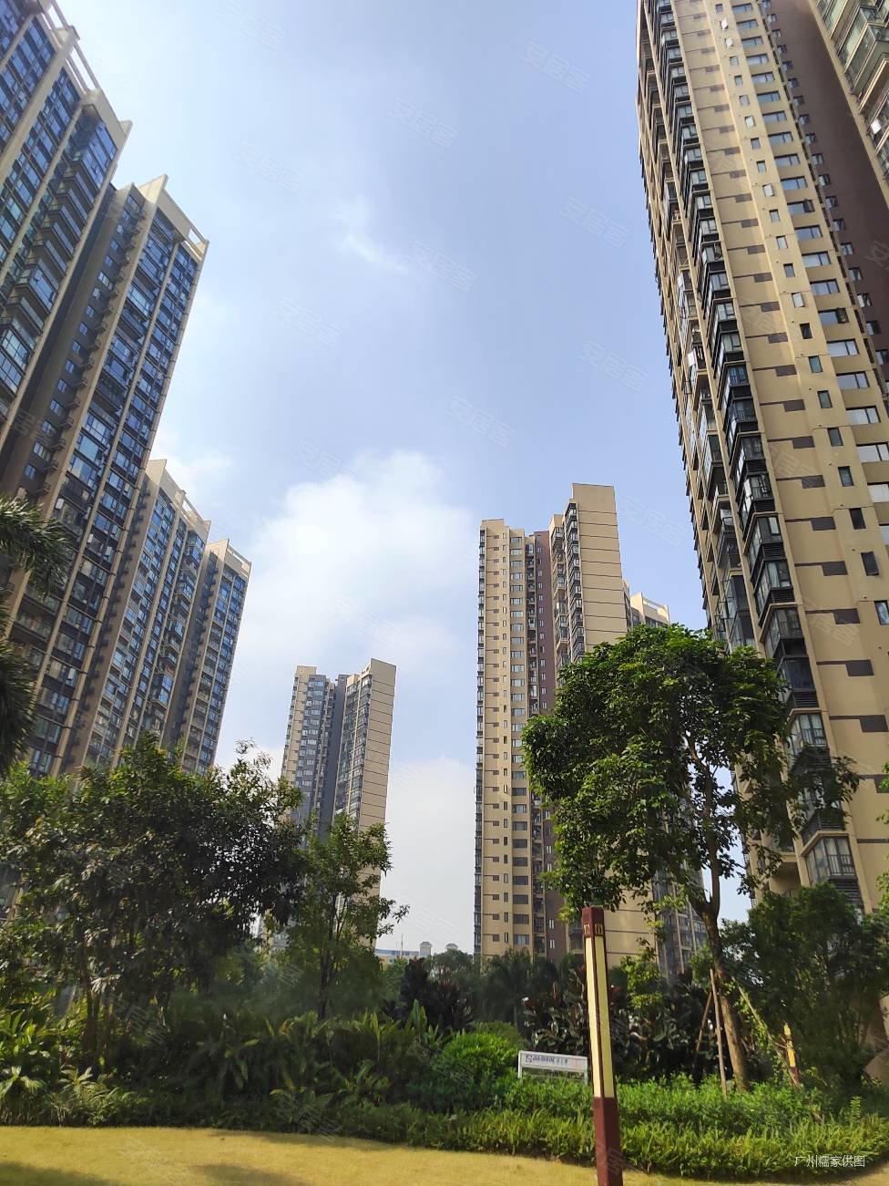 容桂颐安灏景湾全新未入住四房总价138万业主急售价格可谈